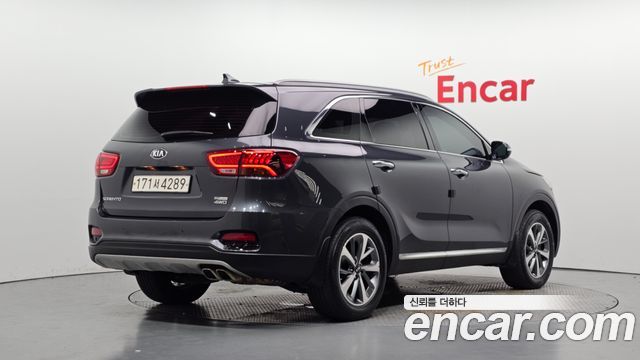 Kia Sorento 2018 — photo 2