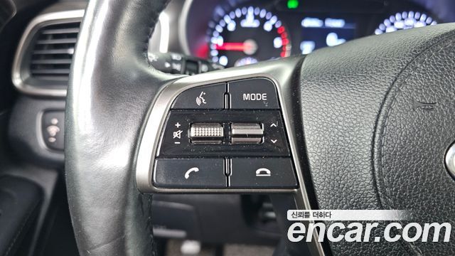 Kia Sorento 2018 — photo 23