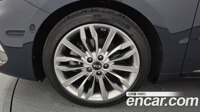Kia K7 2020 — photo 5