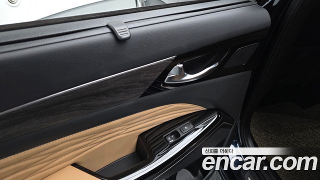 Kia K7 2020 — photo 25
