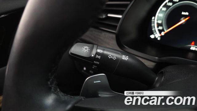 Kia K7 2020 — photo 34