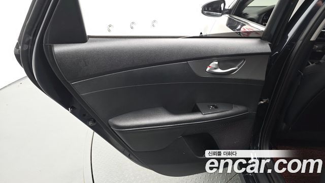 Kia K3 2019 — photo 15