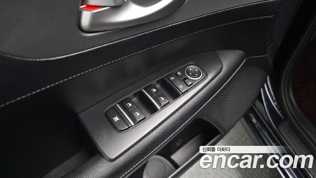 Kia K3 2019 — photo 28