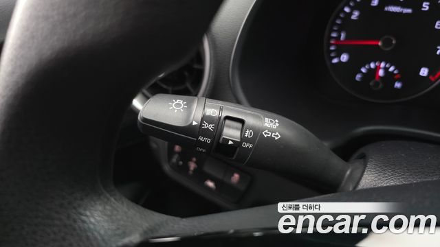 Kia K3 2019 — photo 29