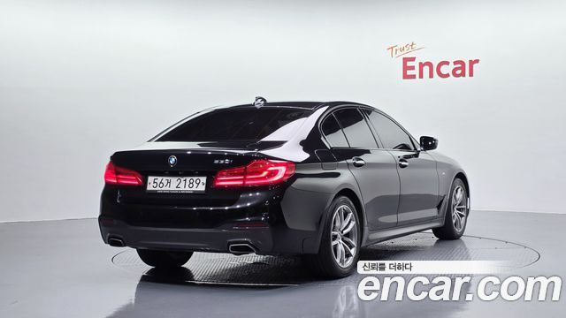 BMW 5-Series 2017 — photo 2