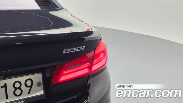 BMW 5-Series 2017 — photo 9