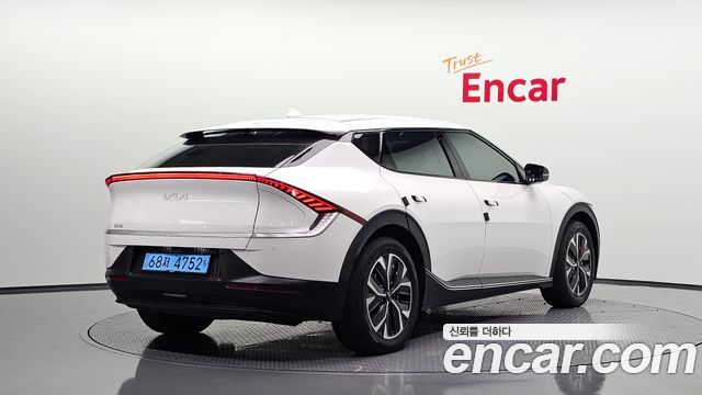 Kia EV6 2022 — photo 2