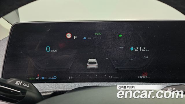 Kia EV6 2022 — photo 11