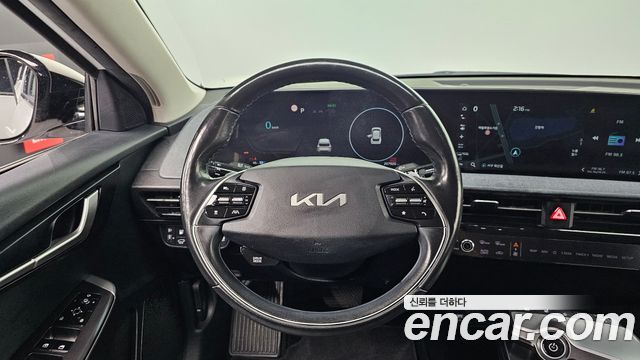 Kia EV6 2022 — photo 19