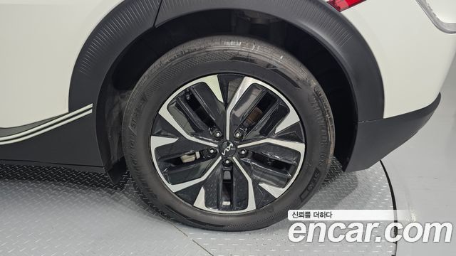 Kia EV6 2022 — photo 7