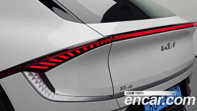 Kia EV6 2022 — photo 9