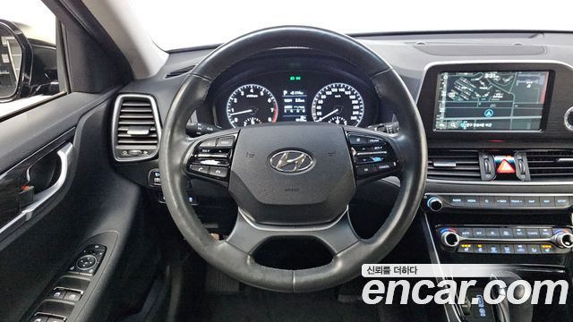 Hyundai Grandeur 2017 — photo 13