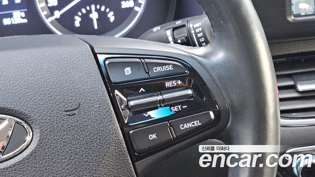 Hyundai Grandeur 2017 — photo 20