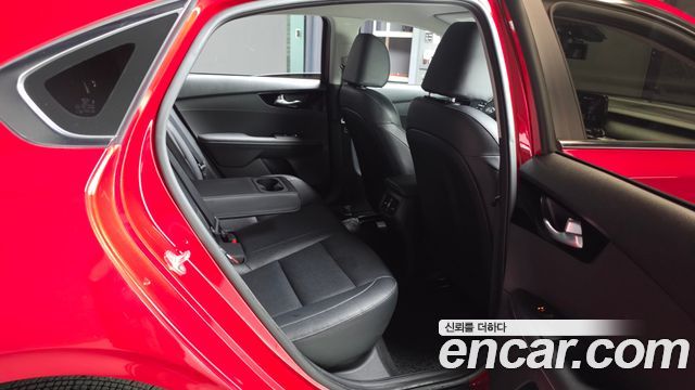 Kia K3 2019 — photo 17