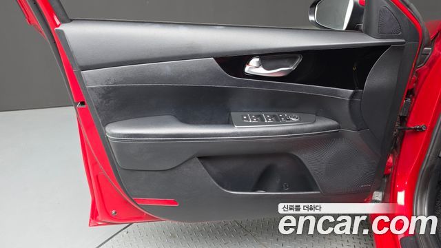 Kia K3 2019 — photo 14