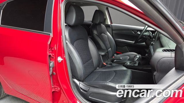 Kia K3 2019 — photo 16