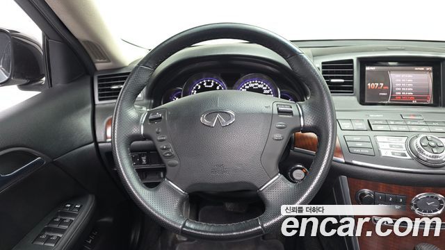 Infiniti M 2009 — photo 13