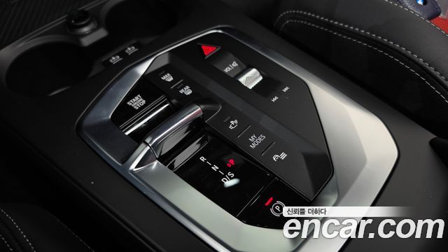 BMW 1-Series 2026 — photo 12