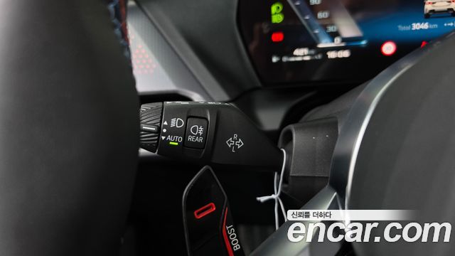 BMW 1-Series 2026 — photo 25
