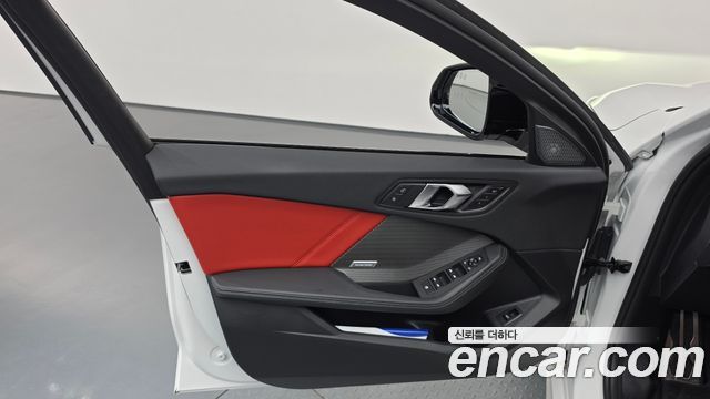 BMW 1-Series 2026 — photo 14