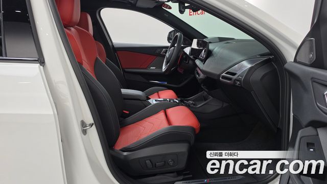 BMW 1-Series 2026 — photo 16