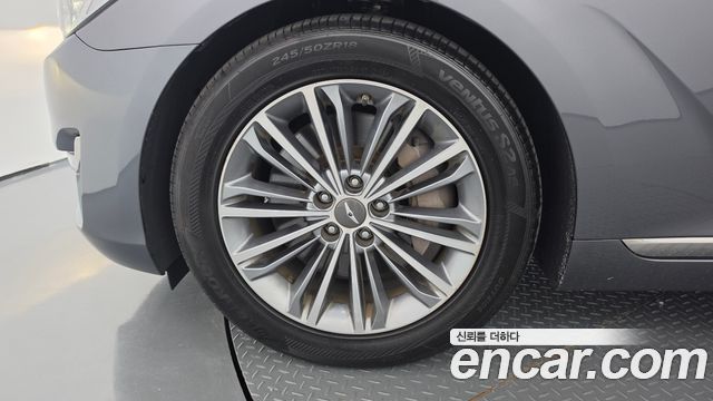 Genesis EQ900 2016 — photo 5