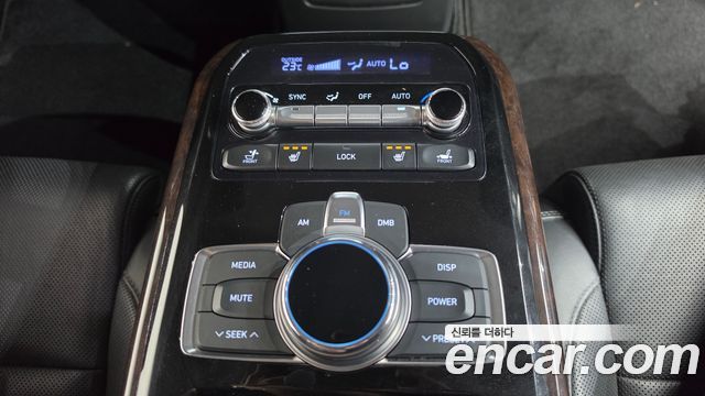 Genesis EQ900 2016 — photo 16