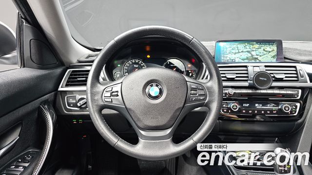BMW Gran Turismo 2018 — photo 18