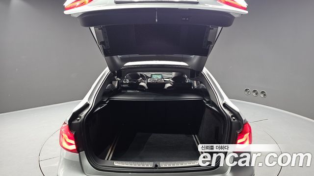 BMW Gran Turismo 2018 — photo 26