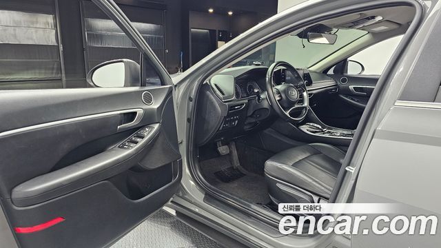Hyundai Sonata 2022 — photo 13