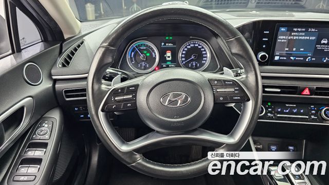 Hyundai Sonata 2022 — photo 19