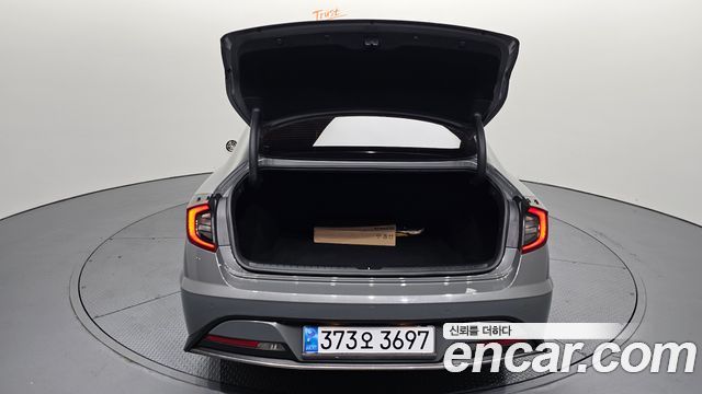 Hyundai Sonata 2022 — photo 26