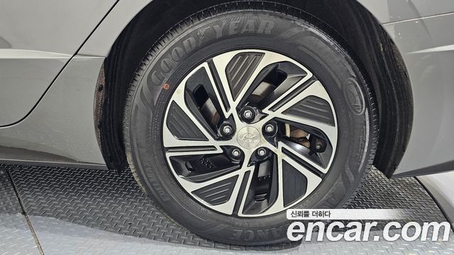 Hyundai Sonata 2022 — photo 7