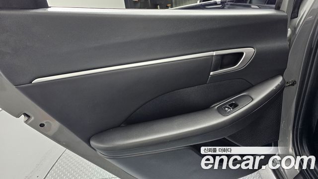 Hyundai Sonata 2022 — photo 15