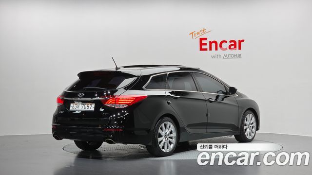 Hyundai i40 2012 — photo 2