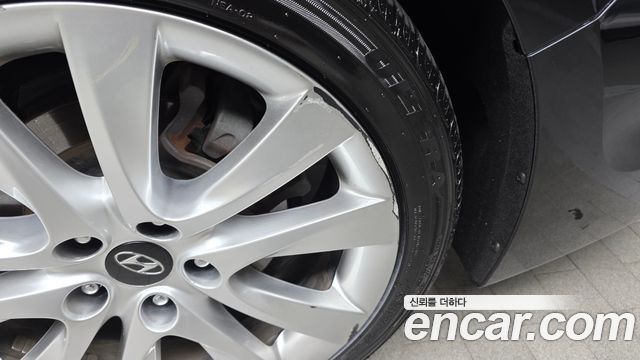 Hyundai i40 2012 — photo 7