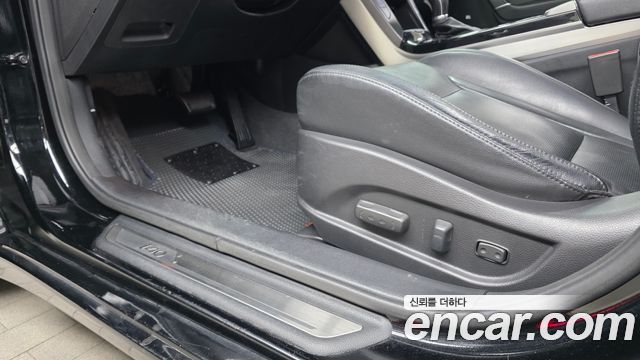Hyundai i40 2012 — photo 31