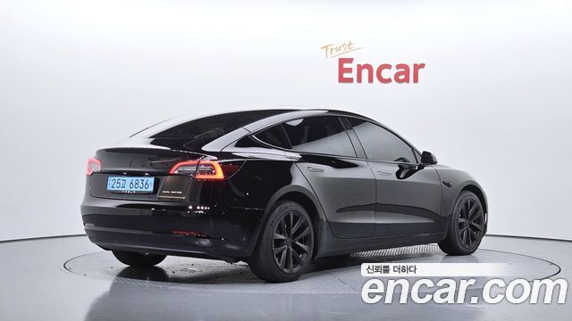 Tesla Model 3 2022 — photo 2