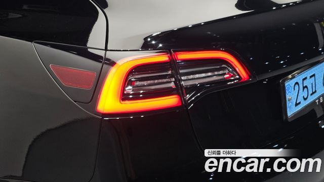 Tesla Model 3 2022 — photo 9