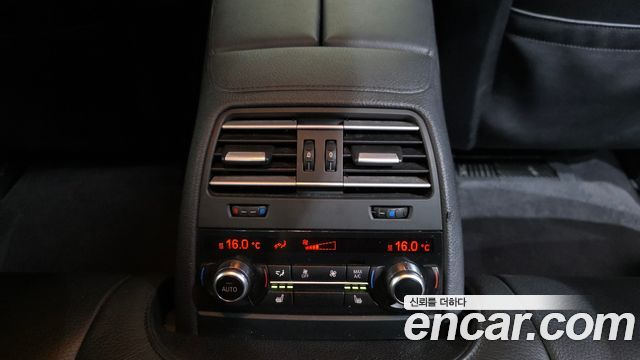 BMW 6-Series 2017 — photo 18