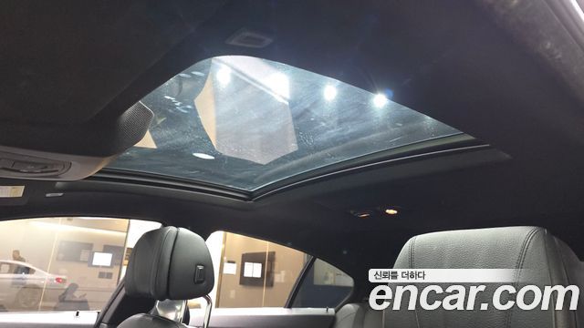 BMW 6-Series 2017 — photo 19