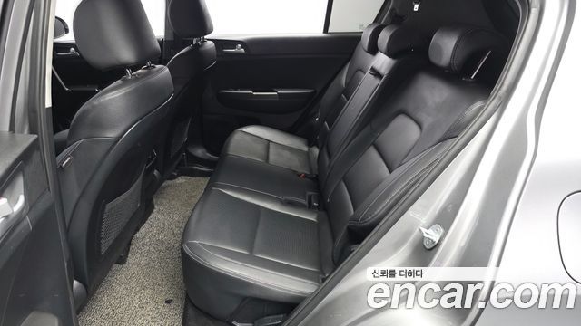 Kia Sportage 2019 — photo 17