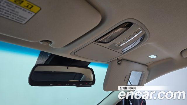 Kia K7 2020 — photo 19