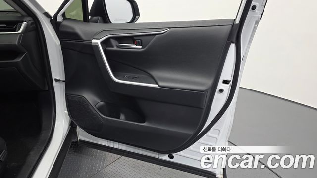 Toyota RAV4 2024 — photo 14