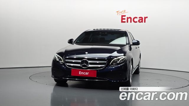 Mercedes-Benz E-Class 2017 — photo 3