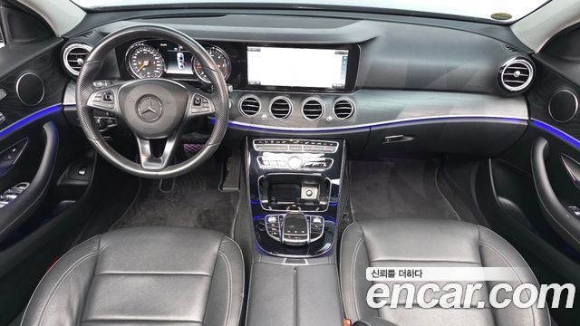 Mercedes-Benz E-Class 2017 — photo 7