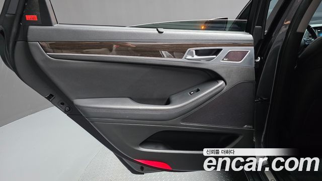 Genesis G80 2017 — photo 15