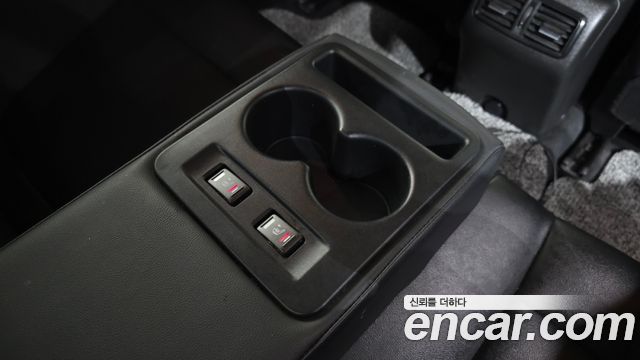 Renault Korea SM6 2019 — photo 25