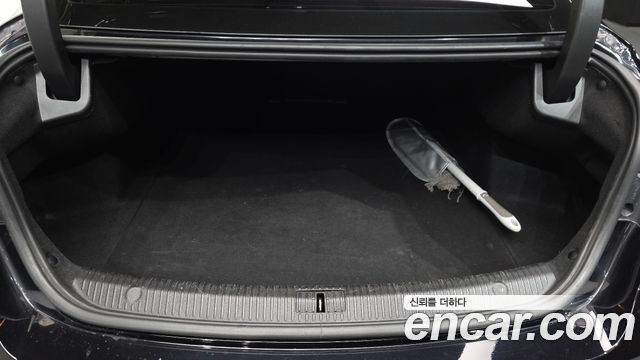 Renault Korea SM6 2019 — photo 26