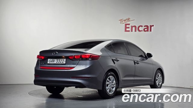 Hyundai AVANTE 2018 — photo 2